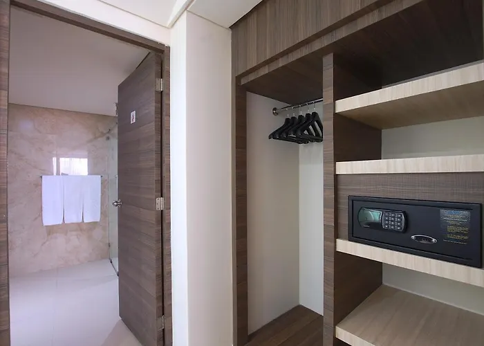 Econo Express By Nokte 3*